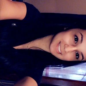 Meet your Posher, Lorrie